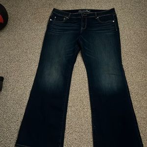 Womens size 18 American eagle jeans